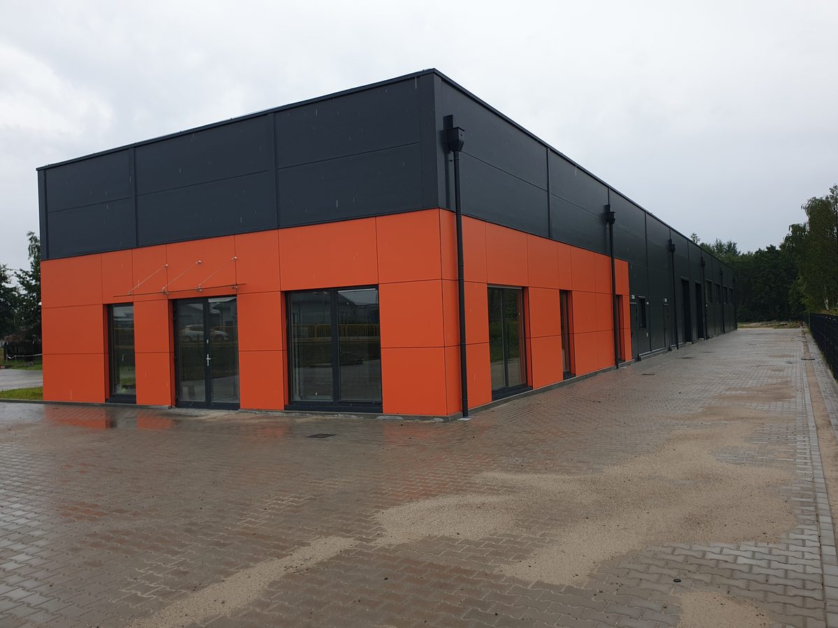 Budynek magazynowy z częścią socjalno-biurową 800 m² - Radzymin